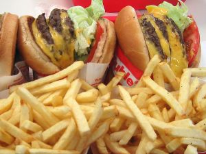 In-N-Out_triple_cheeseburger